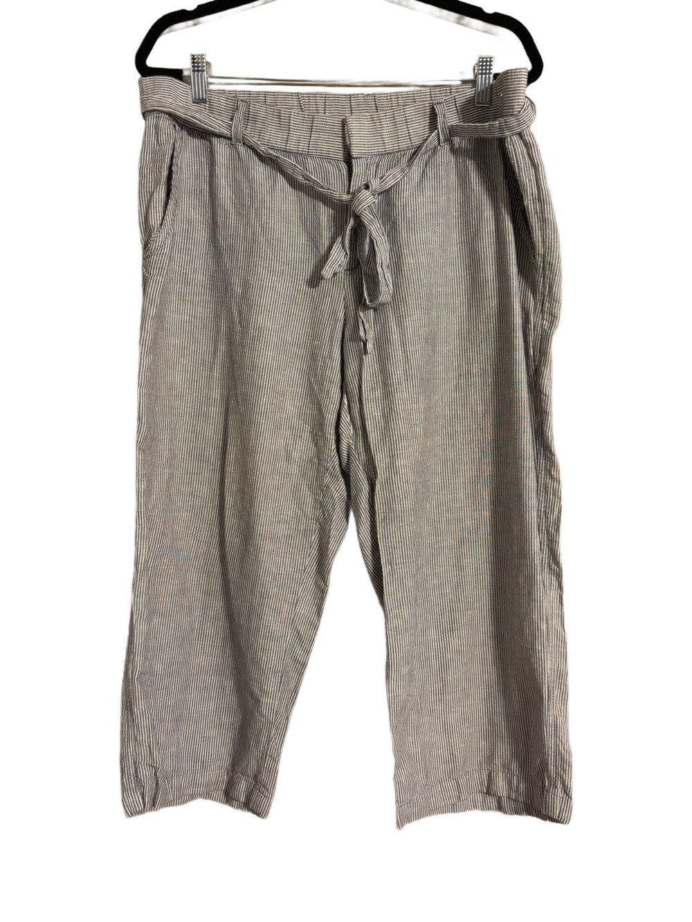 Liz Claiborne Gray/White Pinstripe Cropped Pants, Bow Tie Waist Women’s Size L
